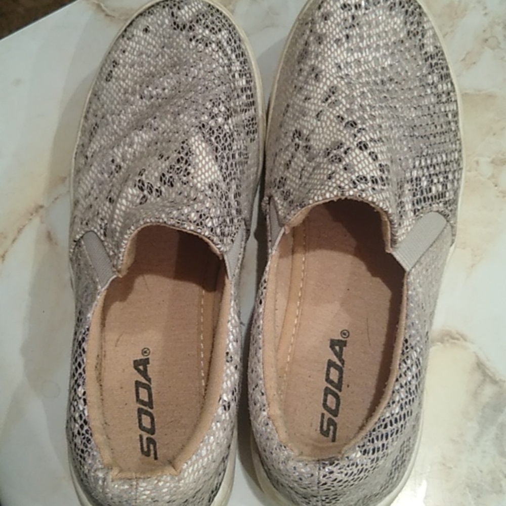 Soda Snake Skin Women's Shoes